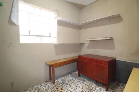 Casa à venda com 103m², 2 quartos e 1 vagaQuarto de serviço