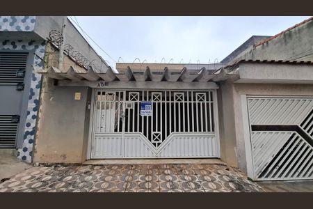 Casa à venda com 103m², 2 quartos e 1 vagaFachada