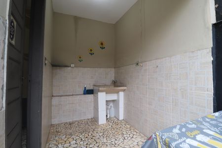 Casa à venda com 103m², 2 quartos e 1 vagaÁrea de serviço 