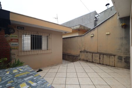 Casa à venda com 103m², 2 quartos e 1 vagaQuintal