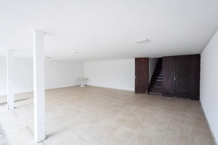 Casa para alugar com 487m², 5 quartos e 6 vagasGaragem