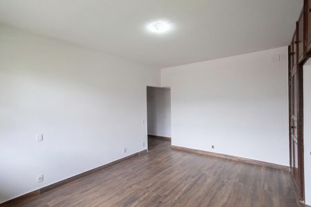 Casa para alugar com 487m², 5 quartos e 6 vagasSuíte 2