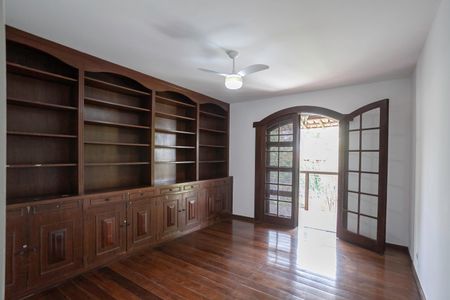 Casa para alugar com 487m², 5 quartos e 6 vagasQuarto 1