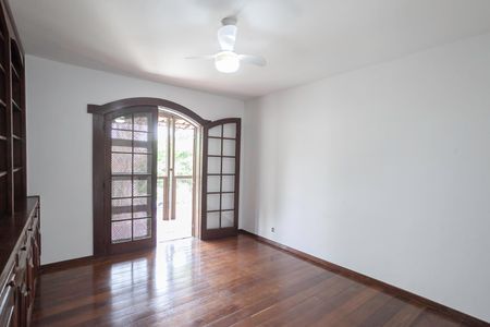 Casa para alugar com 487m², 5 quartos e 6 vagasQuarto 1