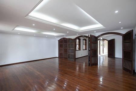 Casa para alugar com 487m², 5 quartos e 6 vagasSala 1