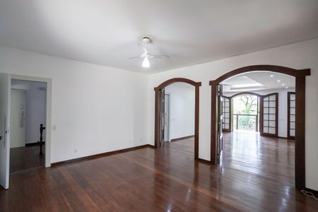 Casa para alugar com 487m², 5 quartos e 6 vagasSala 2