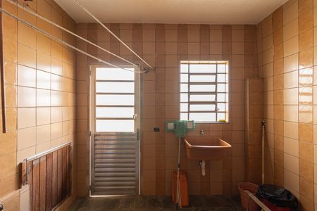 Casa à venda com 150m², 2 quartos e 2 vagasÁrea de Serviço 