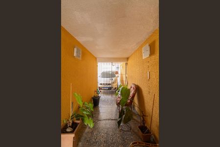 Casa à venda com 150m², 2 quartos e 2 vagasEntrada