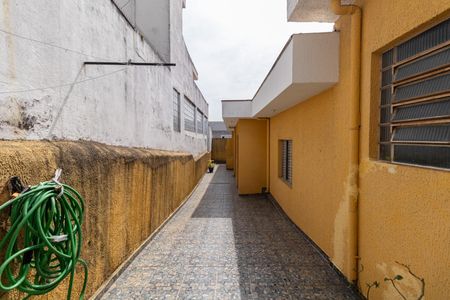 Casa à venda com 150m², 2 quartos e 2 vagasCorredor