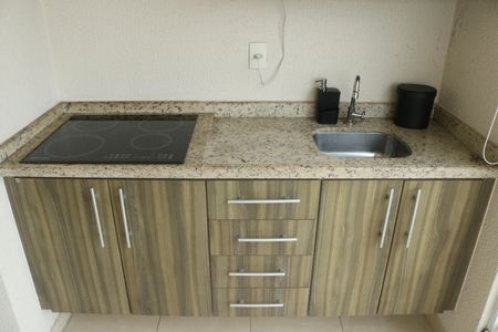 Apartamento à venda com 76m², 2 quartos e 2 vagasVaranda