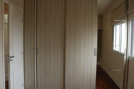 Apartamento à venda com 76m², 2 quartos e 2 vagasSuíte