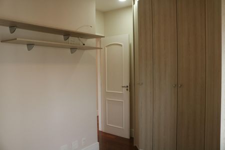 Apartamento à venda com 76m², 2 quartos e 2 vagasQuarto 1
