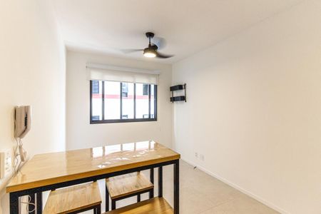 Studio para alugar com 28m², 1 quarto e sem vagaSala