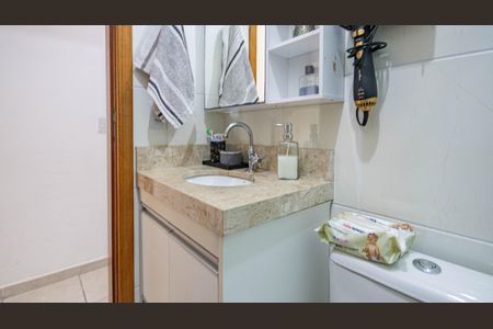 Casa à venda com 129m², 3 quartos e 3 vagasBanheiro Social