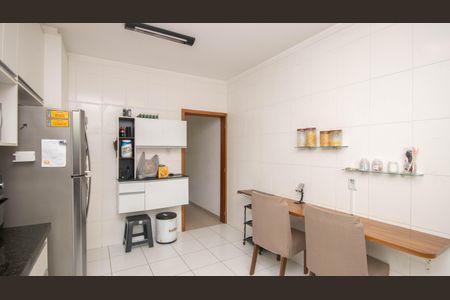 Casa à venda com 129m², 3 quartos e 3 vagasCozinha