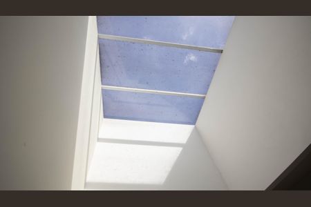 Casa à venda com 129m², 3 quartos e 3 vagasDetalhe - Claraboia