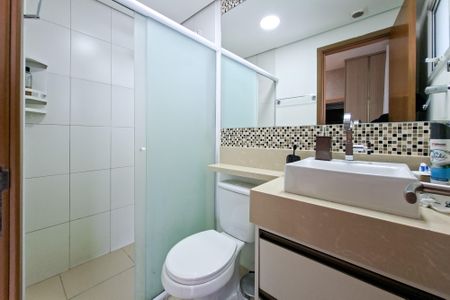 Apartamento para alugar com 82m², 2 quartos e 1 vaga Apartamento para alugar com 82m², 2 quartos e 1 vagaBanheiro da Suíte