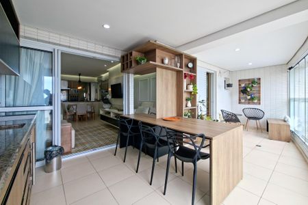 Apartamento para alugar com 82m², 2 quartos e 1 vaga Apartamento para alugar com 82m², 2 quartos e 1 vagaSacada da Sala/Cozinha