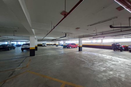 Apartamento para alugar com 82m², 2 quartos e 1 vaga Apartamento para alugar com 82m², 2 quartos e 1 vagaGaragem