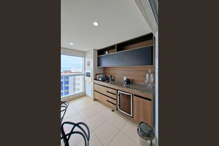 Apartamento para alugar com 82m², 2 quartos e 1 vaga Apartamento para alugar com 82m², 2 quartos e 1 vagaSacada da Sala/Cozinha