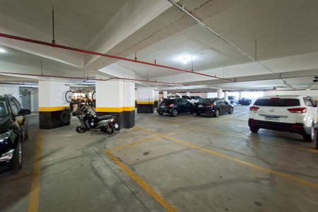 Apartamento para alugar com 82m², 2 quartos e 1 vaga Apartamento para alugar com 82m², 2 quartos e 1 vagaGaragem