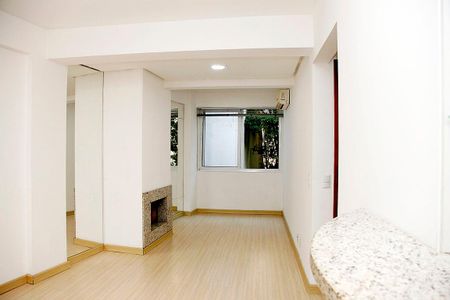 Sala de apartamento para alugar com 1 quarto, 45m² em Floresta, Porto Alegre