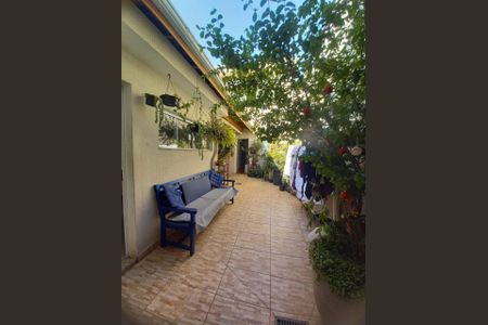 Casa à venda com 160m², 3 quartos e 2 vagas Casa à venda com 160m², 3 quartos e 2 vagasQUINTAL