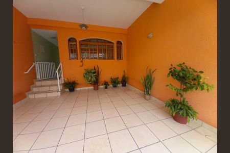 Casa à venda com 170m², 3 quartos e 2 vagas Casa à venda com 170m², 3 quartos e 2 vagasFoto 02