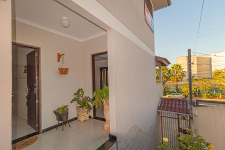 Casa à venda com 300m², 3 quartos e 3 vagasEntrada casa da frente