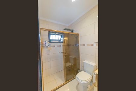 Casa à venda com 300m², 3 quartos e 3 vagasBanheiro da Suíte