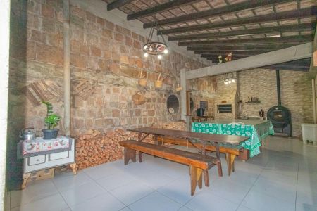 Casa à venda com 300m², 3 quartos e 3 vagasVaranda gourmet