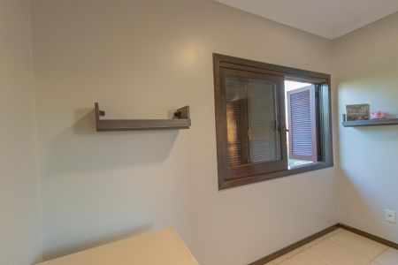 Casa à venda com 300m², 3 quartos e 3 vagasEscritório