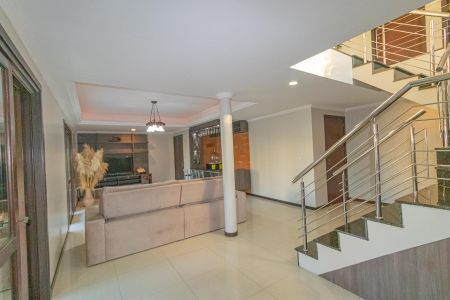 Casa à venda com 300m², 3 quartos e 3 vagasSala