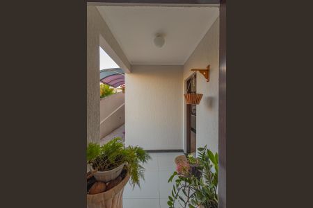 Casa à venda com 300m², 3 quartos e 3 vagasEntrada casa da frente