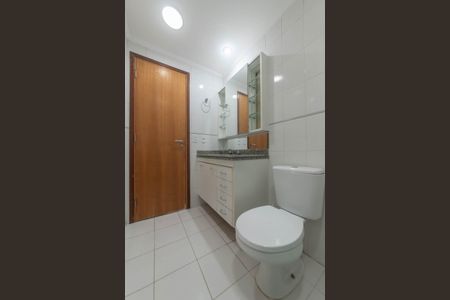 Apartamento à venda com 134m², 4 quartos e 3 vagasBanheiro Social