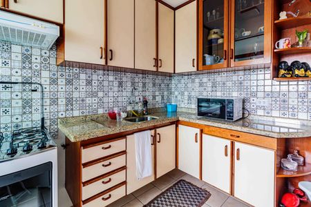 Apartamento à venda com 60m², 2 quartos e 1 vaga Apartamento à venda com 60m², 2 quartos e 1 vagaCozinha