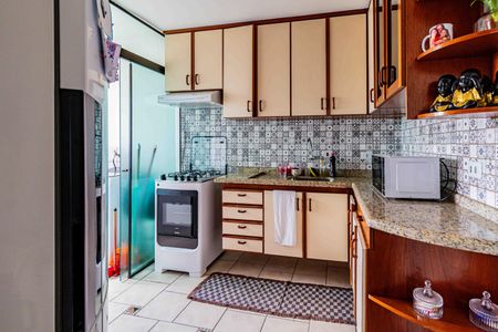 Apartamento à venda com 60m², 2 quartos e 1 vaga Apartamento à venda com 60m², 2 quartos e 1 vagaCozinha