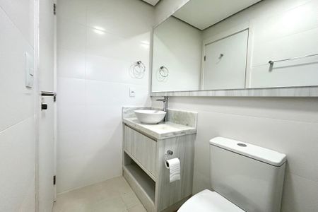 Casa de condomínio para alugar com 100m², 2 quartos e 1 vaga Casa de condomínio para alugar com 100m², 2 quartos e 1 vagaBanheiro Suíte 1