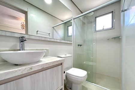Casa de condomínio para alugar com 100m², 2 quartos e 1 vaga Casa de condomínio para alugar com 100m², 2 quartos e 1 vagaBanheiro Suíte 1