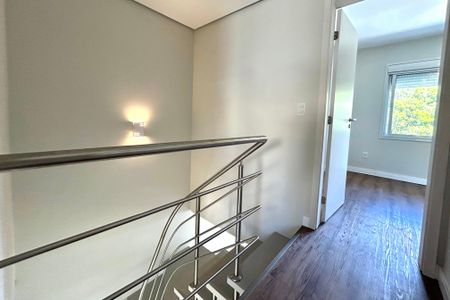 Casa de condomínio para alugar com 100m², 2 quartos e 1 vaga Casa de condomínio para alugar com 100m², 2 quartos e 1 vagaCorredor Suítes