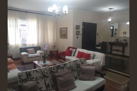 Casa à venda com 4 quartos, 257m² em Jardim da Gloria, São Paulo