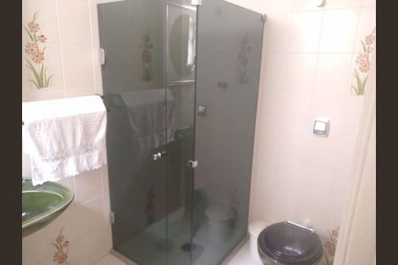 Casa à venda com 4 quartos, 257m² em Jardim da Gloria, São Paulo