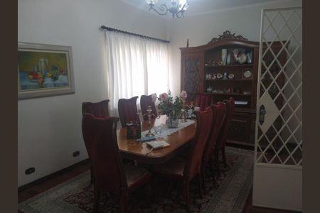 Casa à venda com 4 quartos, 257m² em Jardim da Gloria, São Paulo