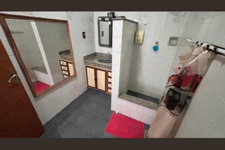 Casa à venda com 267m², 3 quartos e 1 vaga