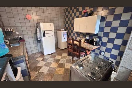 Casa à venda com 267m², 3 quartos e 1 vaga