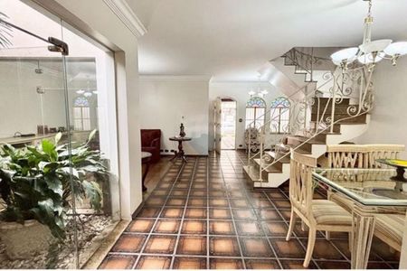 Casa à venda com 5 quartos, 250m² em Vila Formosa, São Paulo