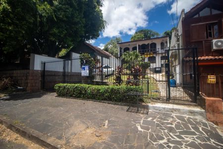 Casa para alugar com 311m², 3 quartos e 1 vagaFachada