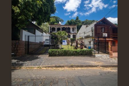 Casa para alugar com 311m², 3 quartos e 1 vagaFachada