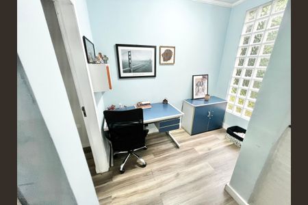 Casa à venda com 200m², 3 quartos e 2 vagas Casa à venda com 200m², 3 quartos e 2 vagasSala 2 / Escritório