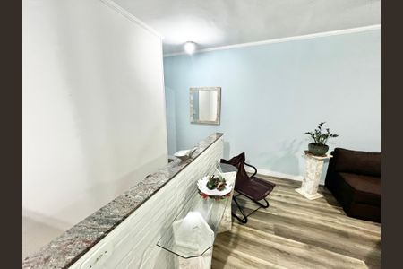 Casa à venda com 200m², 3 quartos e 2 vagas Casa à venda com 200m², 3 quartos e 2 vagasSala